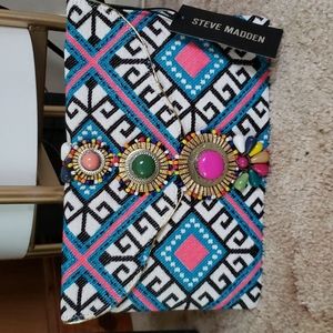 Steve Madden Bzada clutch
